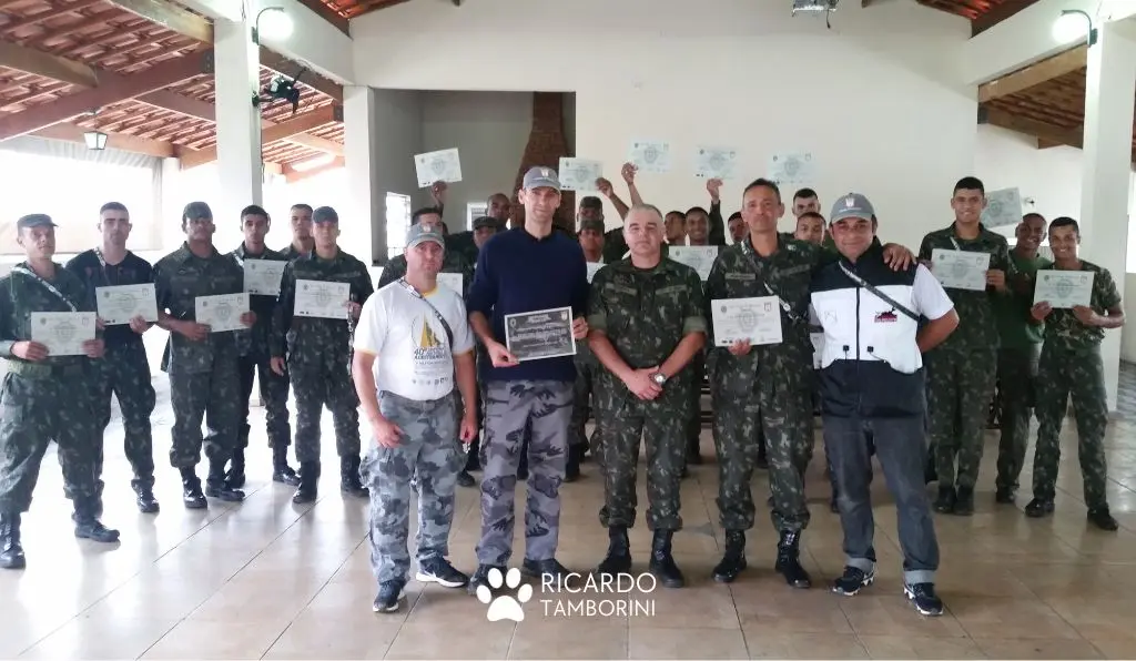 sobre, Adestrador Especialista em Comportamento Canino - Ricardo Tamborini, fique por dentro - psicologia canina, Ricardo Tamborini é homenageado pelo Exército, fique por dentro, Ricardo Tamborini é homenageado pelo Exército